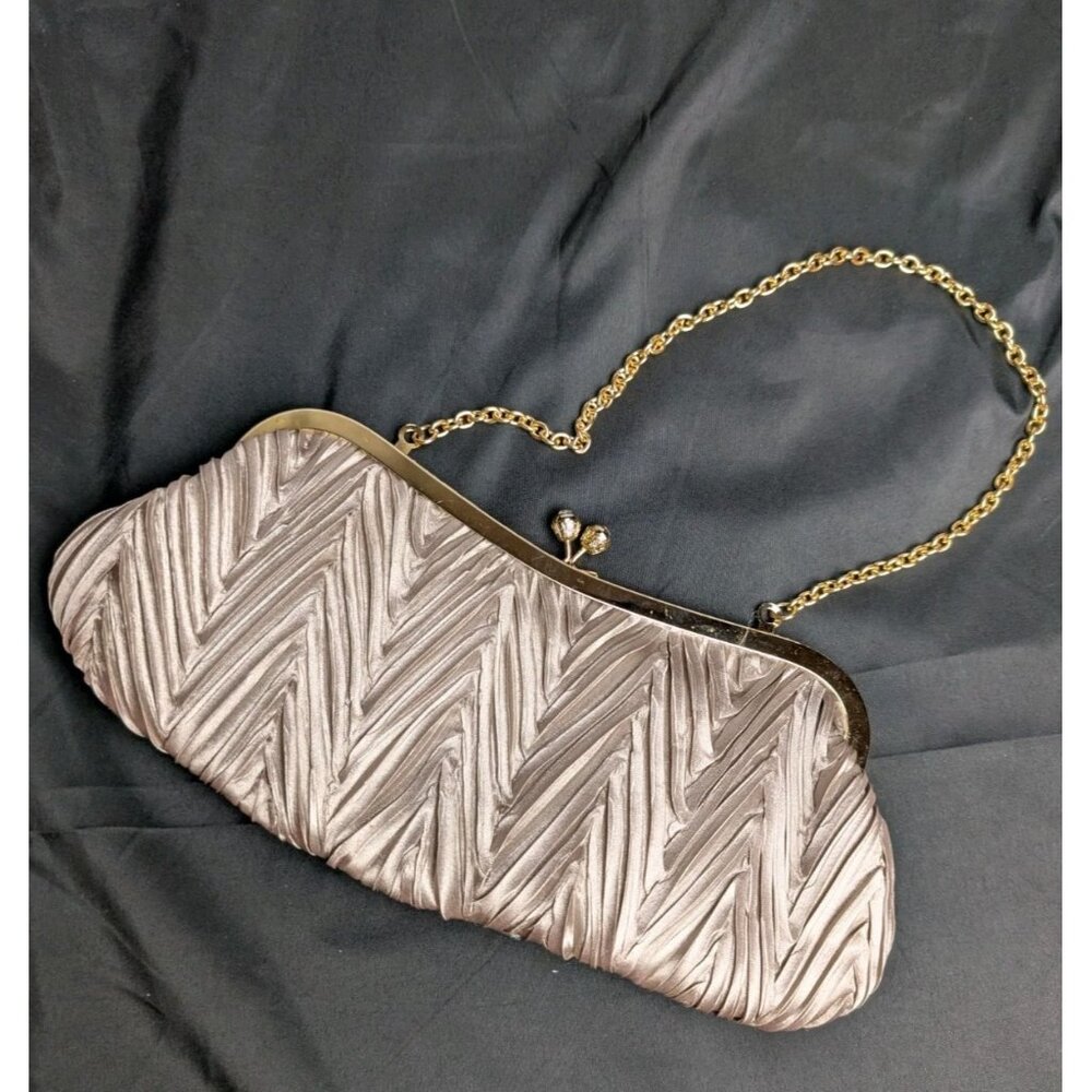 Jessica McClintock Clutch satin gold chain Vintage Crinkle Rectangular Beige